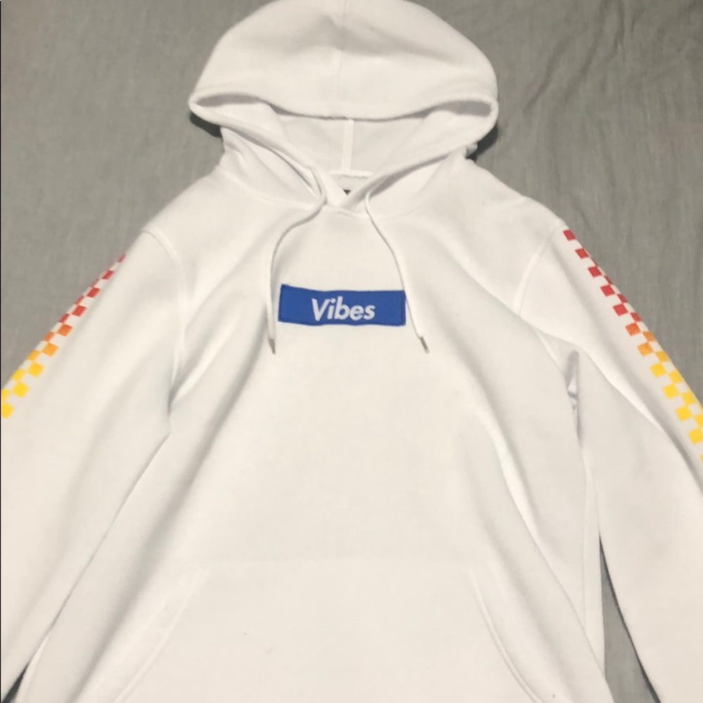 Brooklyn Cloth. White vibes sweatshirt